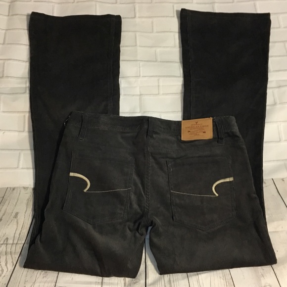 American Eagle Outfitters Denim - NWT American Eagle Outfitters Sz 4 Essential Cord